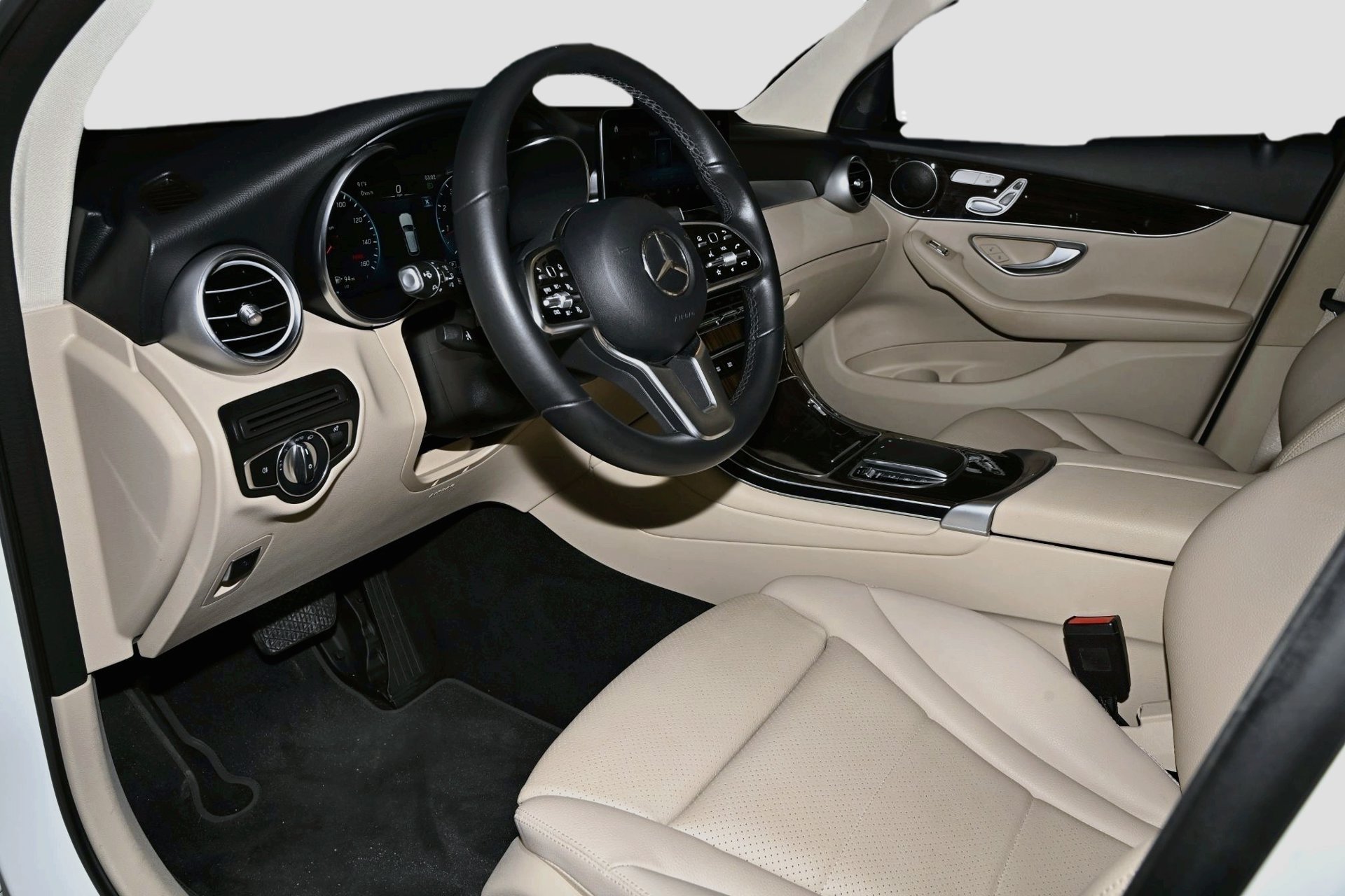Used 2022 Mercedes-Benz GLC 300 image 22