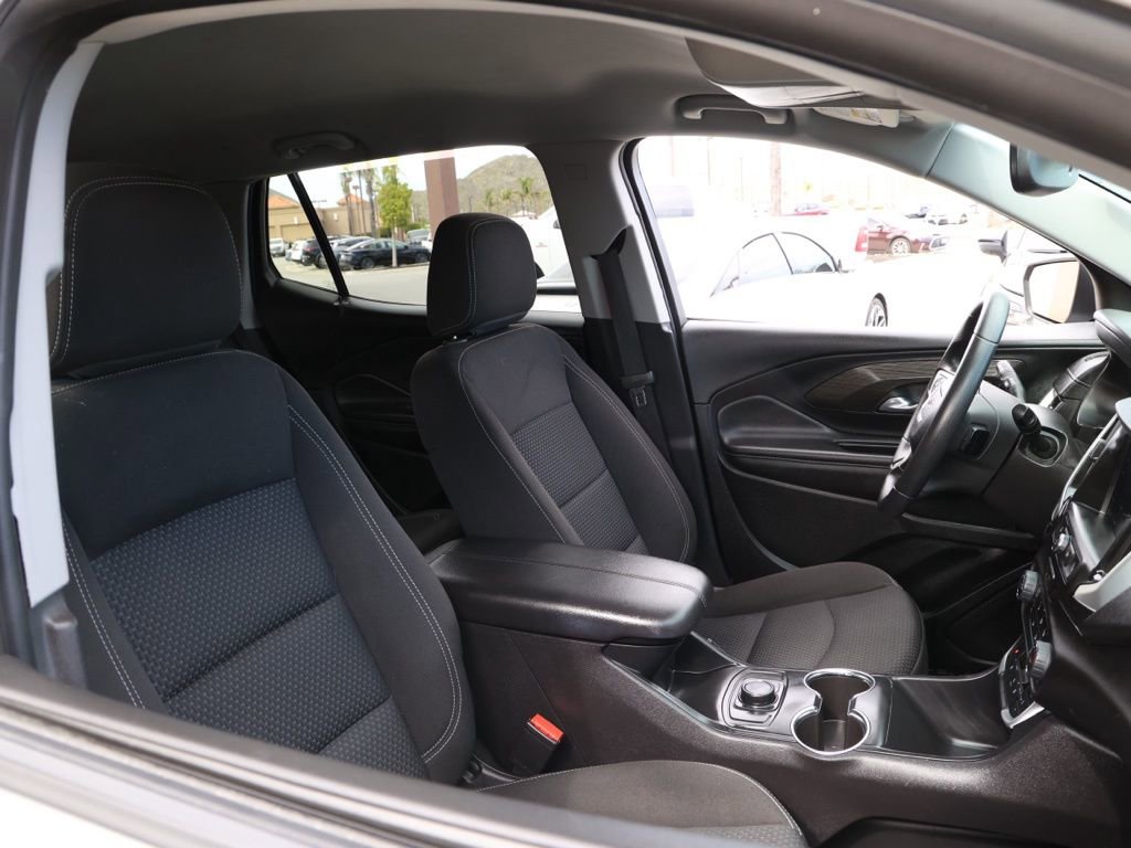 Used 2024 GMC Terrain SLE image 21
