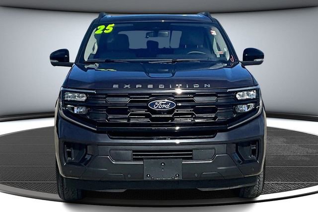 Used 2025 Ford Expedition Max Active image 2