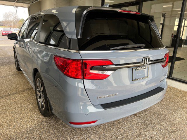 Used 2023 Honda Odyssey Touring image 4