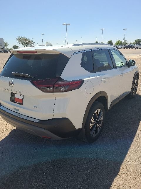 Used 2022 Nissan Rogue SV w/ SV Premium Package FWD image 6