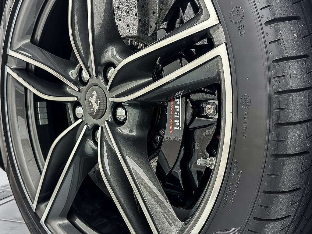 Used 2025 Ferrari Roma Spider RWD image 24