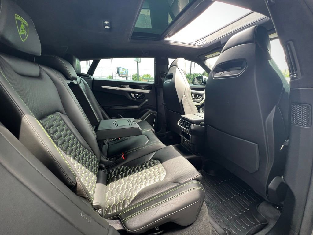 Used 2022 Lamborghini Urus image 33