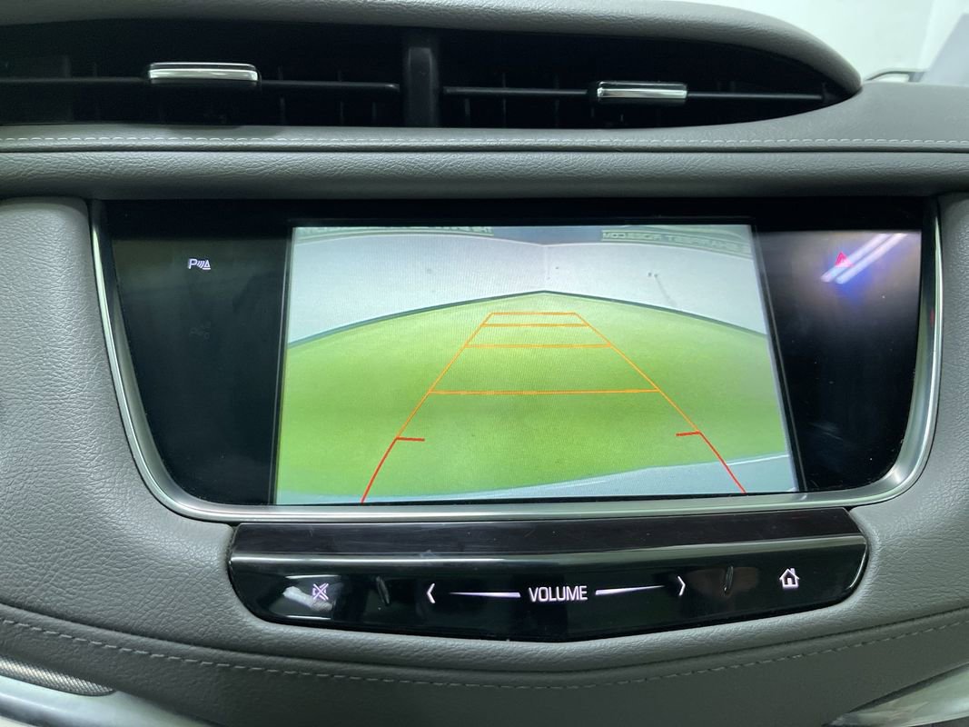 Used 2017 Cadillac XT5 Luxury w/ Driver Awareness Package image 23