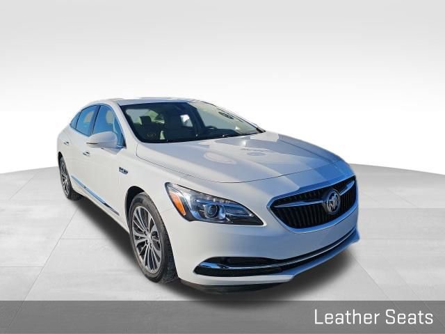 Used 2018 Buick LaCrosse Preferred image 3