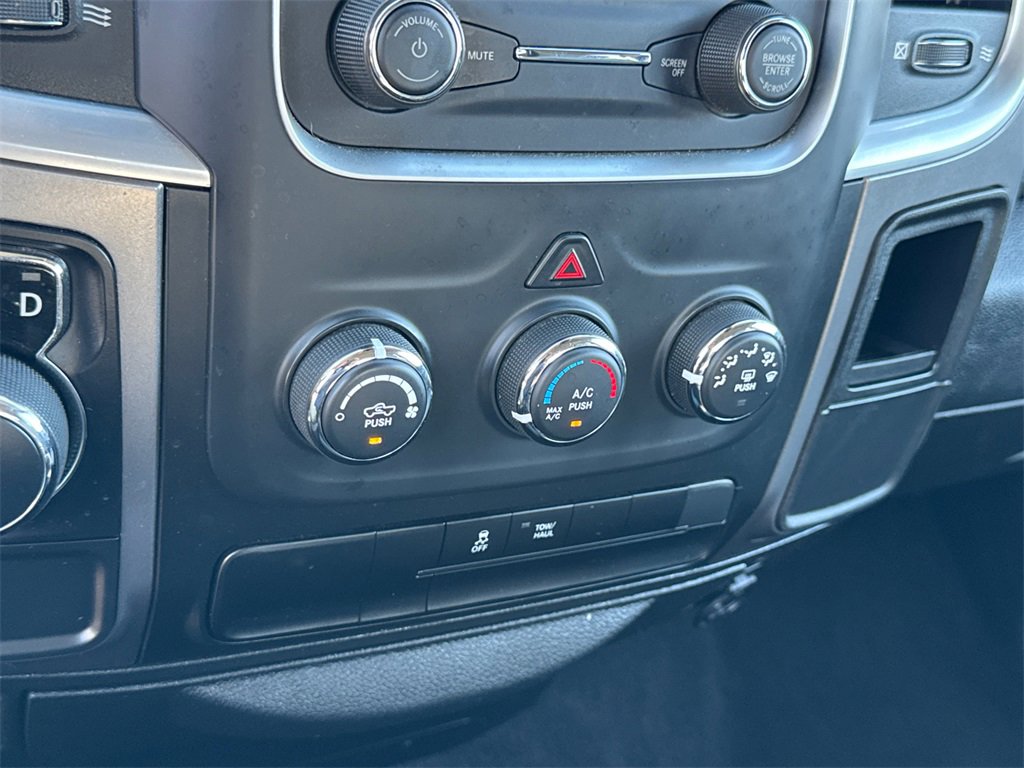 Used 2024 RAM 1500 Classic SLT image 28