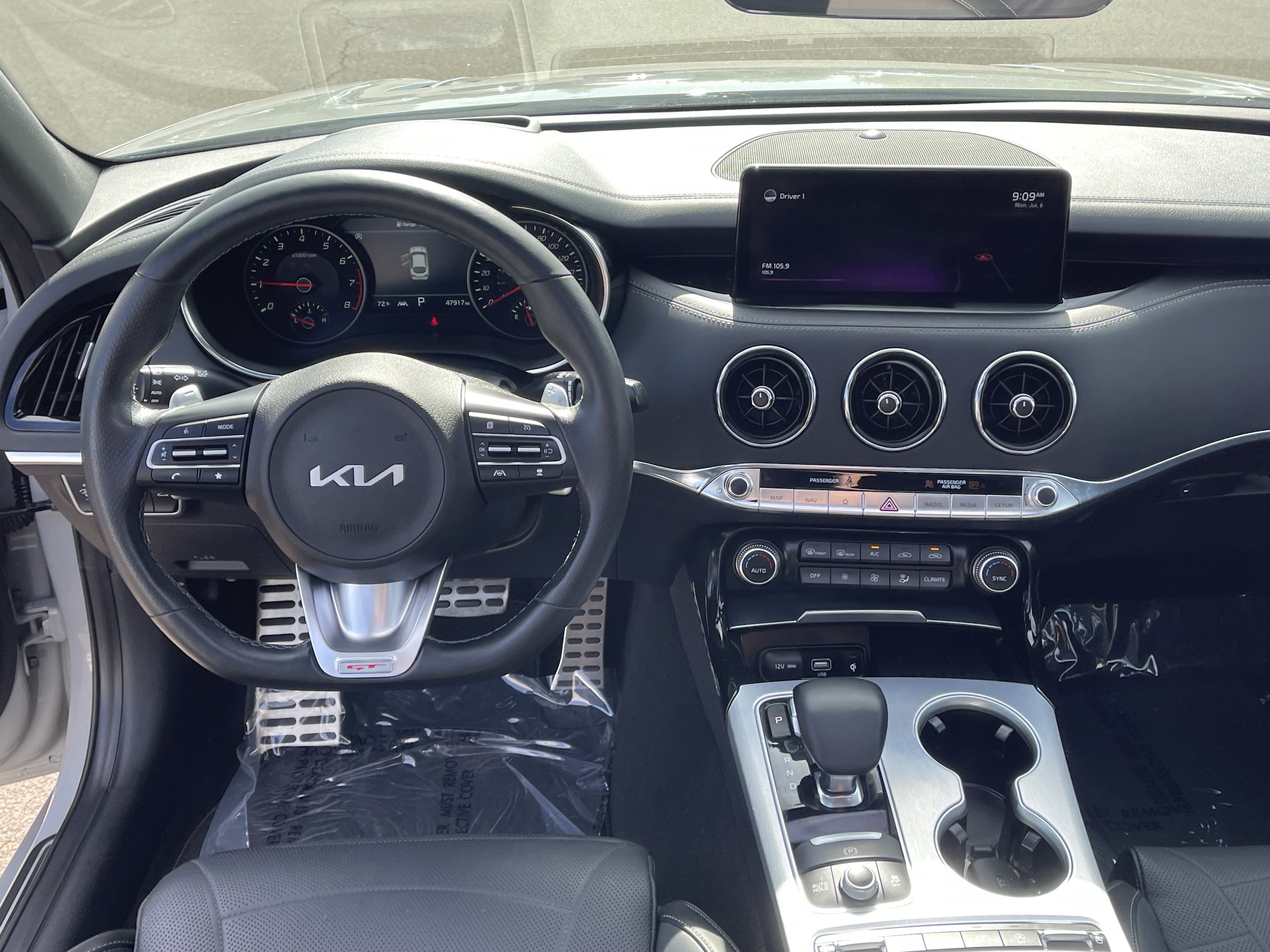 Used 2022 Kia Stinger GT2 AWD/4WD image 12