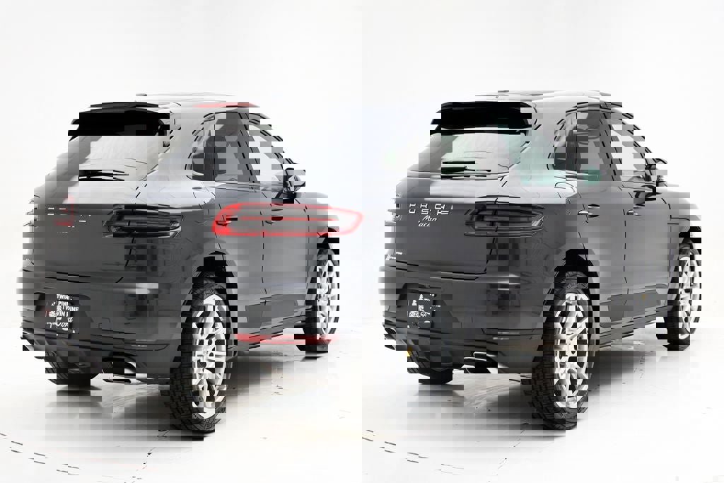 Used 2018 Porsche Macan image 9