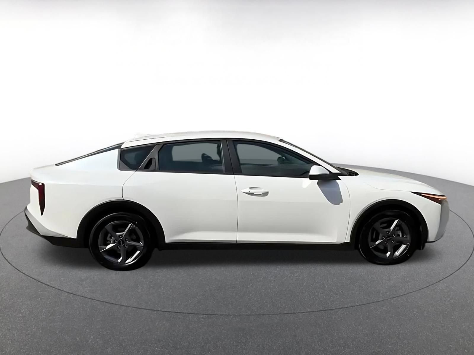 Used 2025 Kia K4 FWD image 16