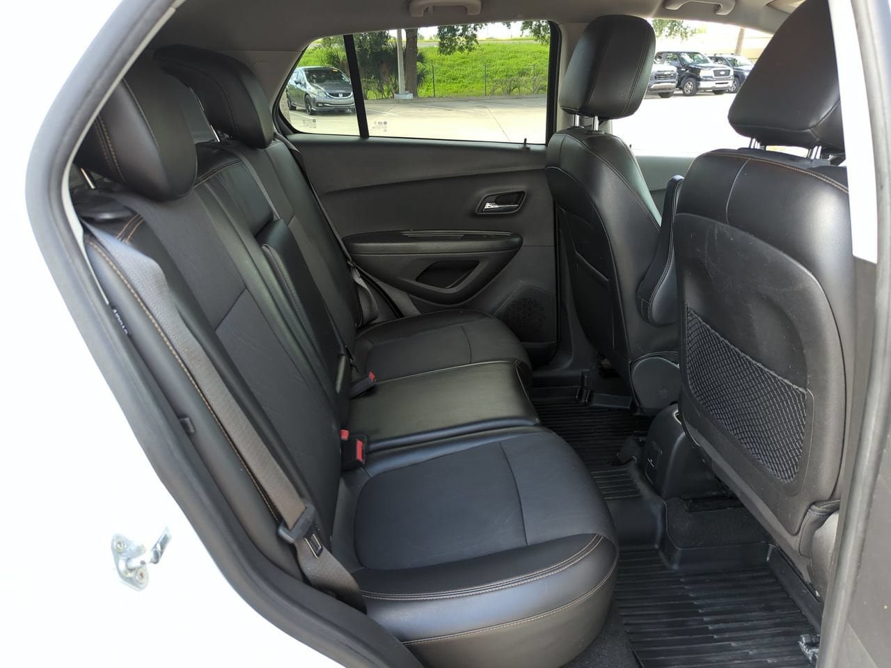 Used 2019 Chevrolet Trax LT w/ LT Convenience Package AWD/4WD image 22