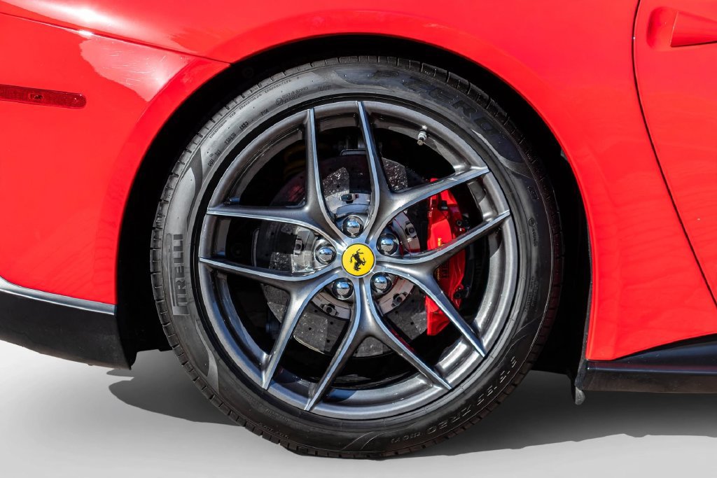 Used 2016 Ferrari F12 Berlinetta RWD image 61