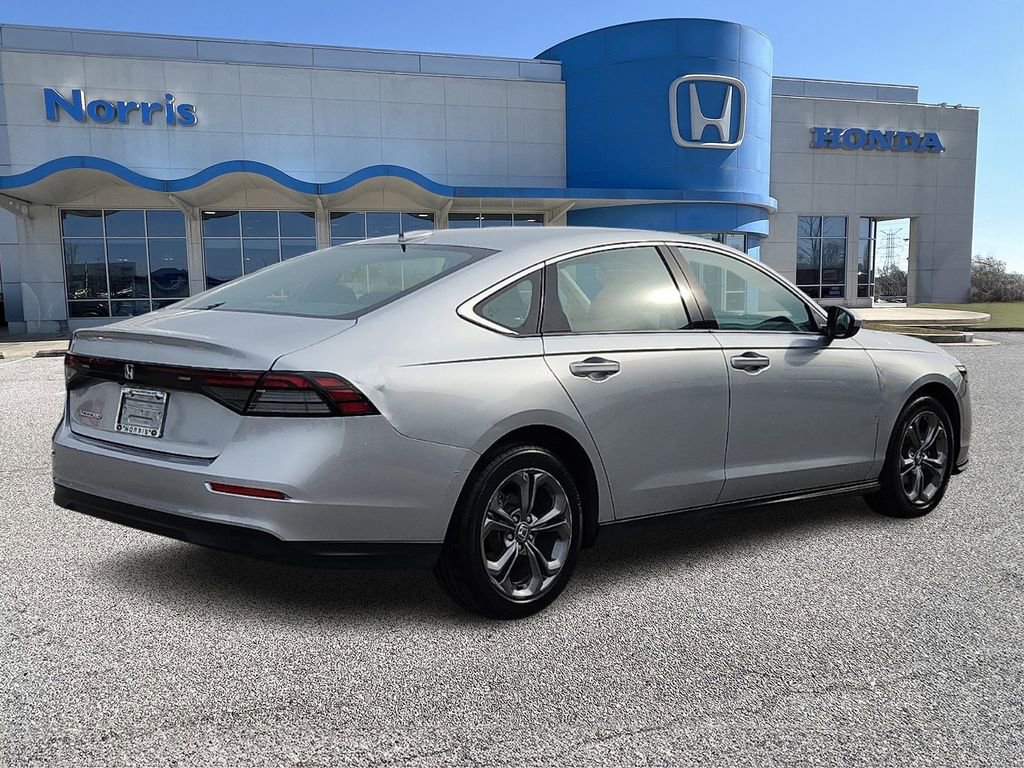 Used 2024 Honda Accord EX image 4