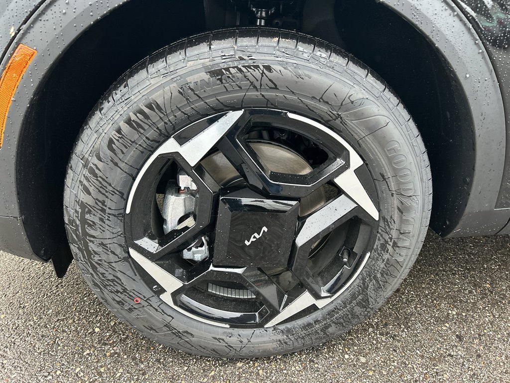 New 2026 Kia Sportage AWD Hybrid image 9