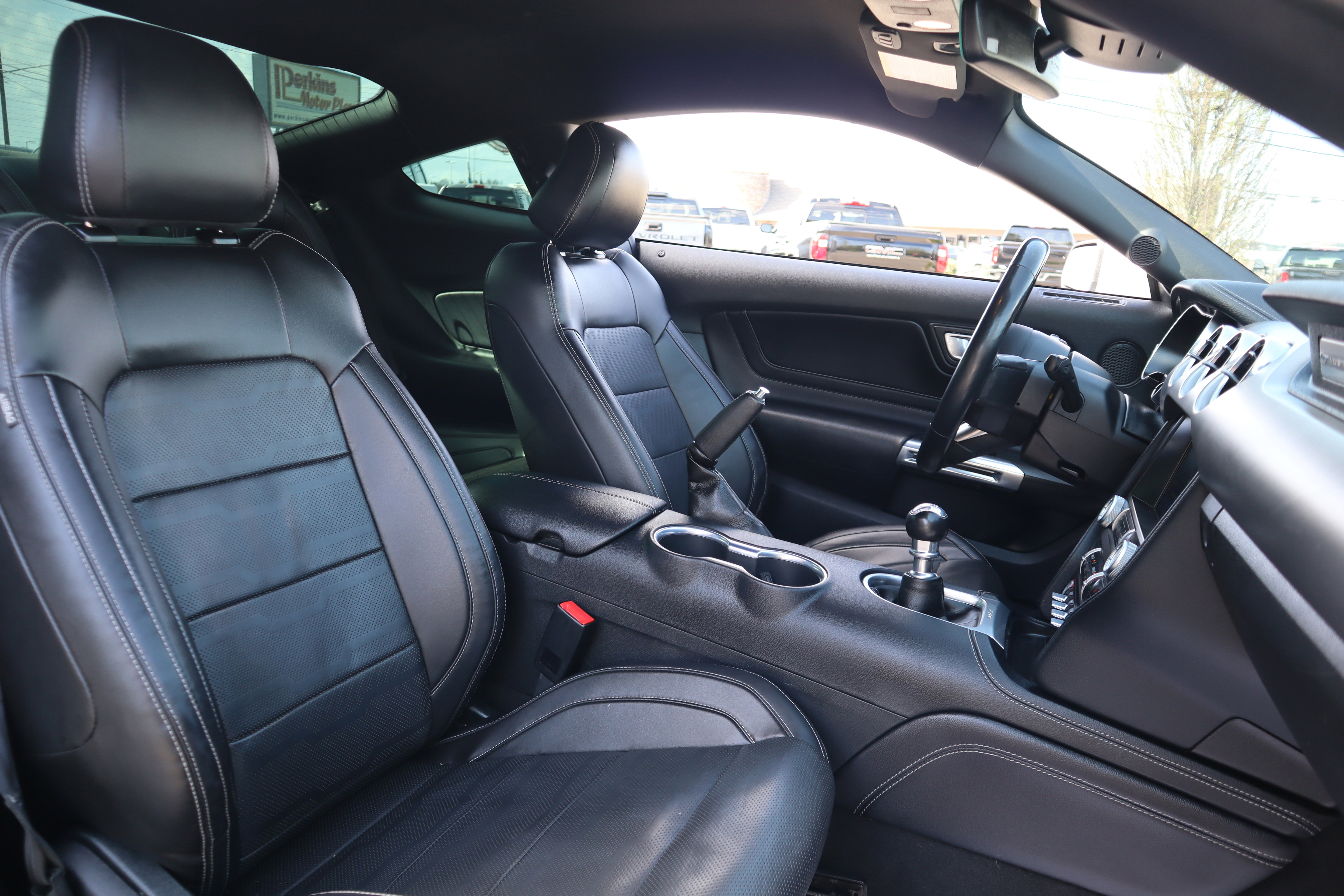 Used 2022 Ford Mustang GT Premium w/ Equipment Group 401A image 33