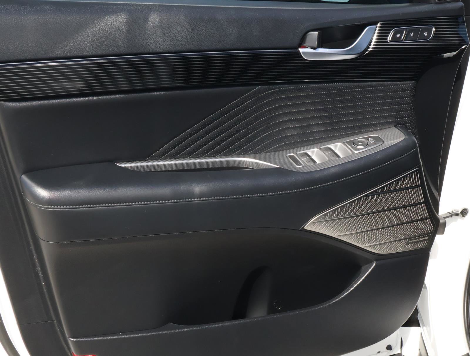 Used 2023 Hyundai Palisade Calligraphy image 15