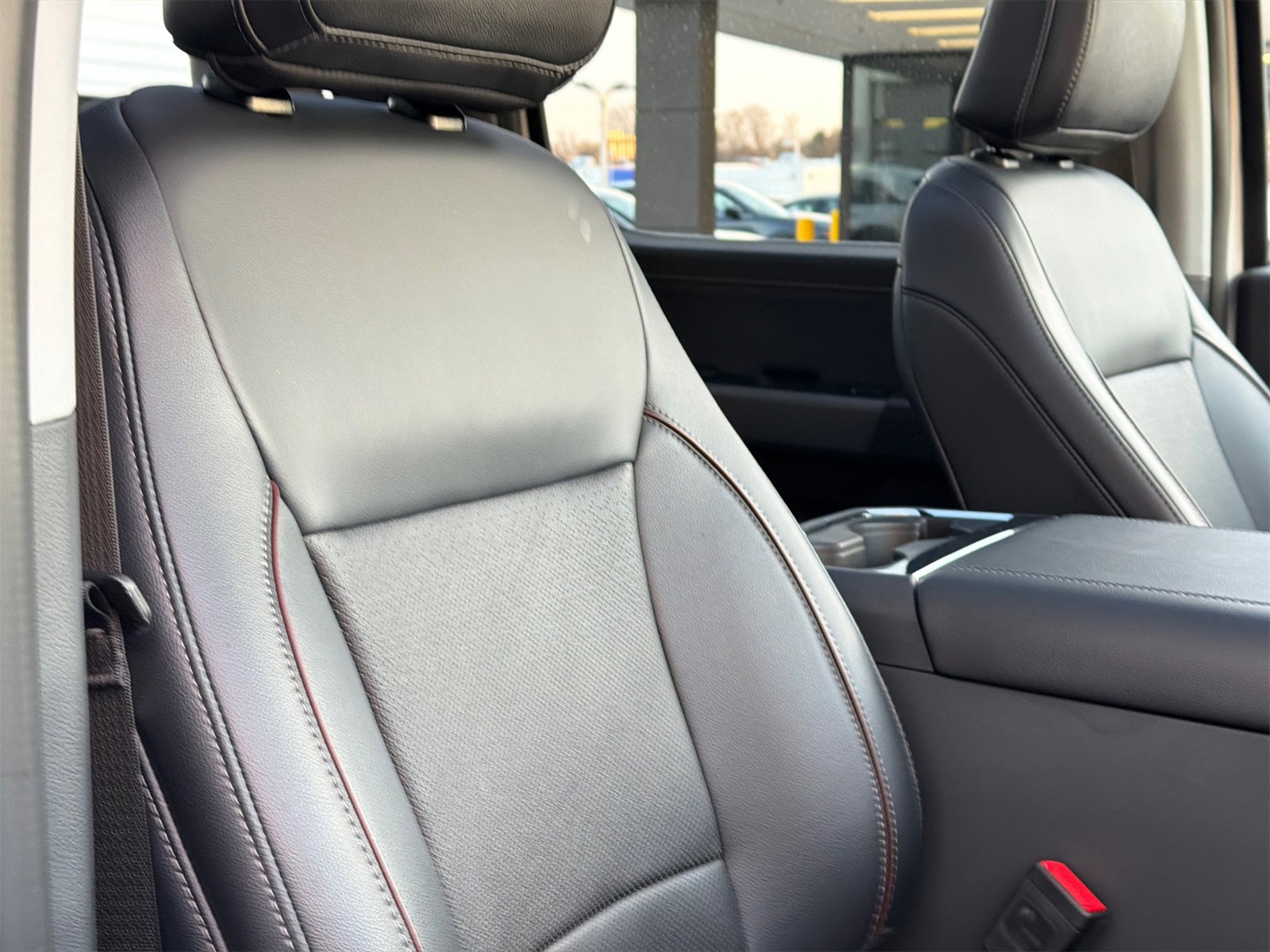 Used 2024 Ford F250 Lariat w/ Lariat Ultimate Package image 11