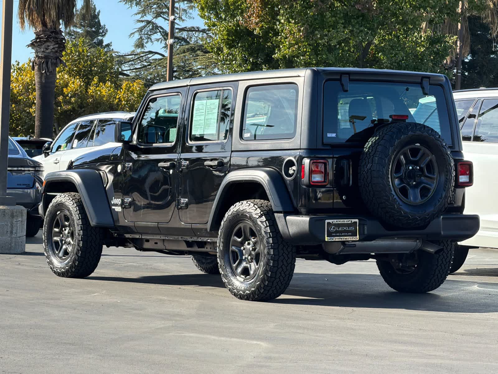 Used 2019 Jeep Wrangler Unlimited Sport AWD/4WD image 7