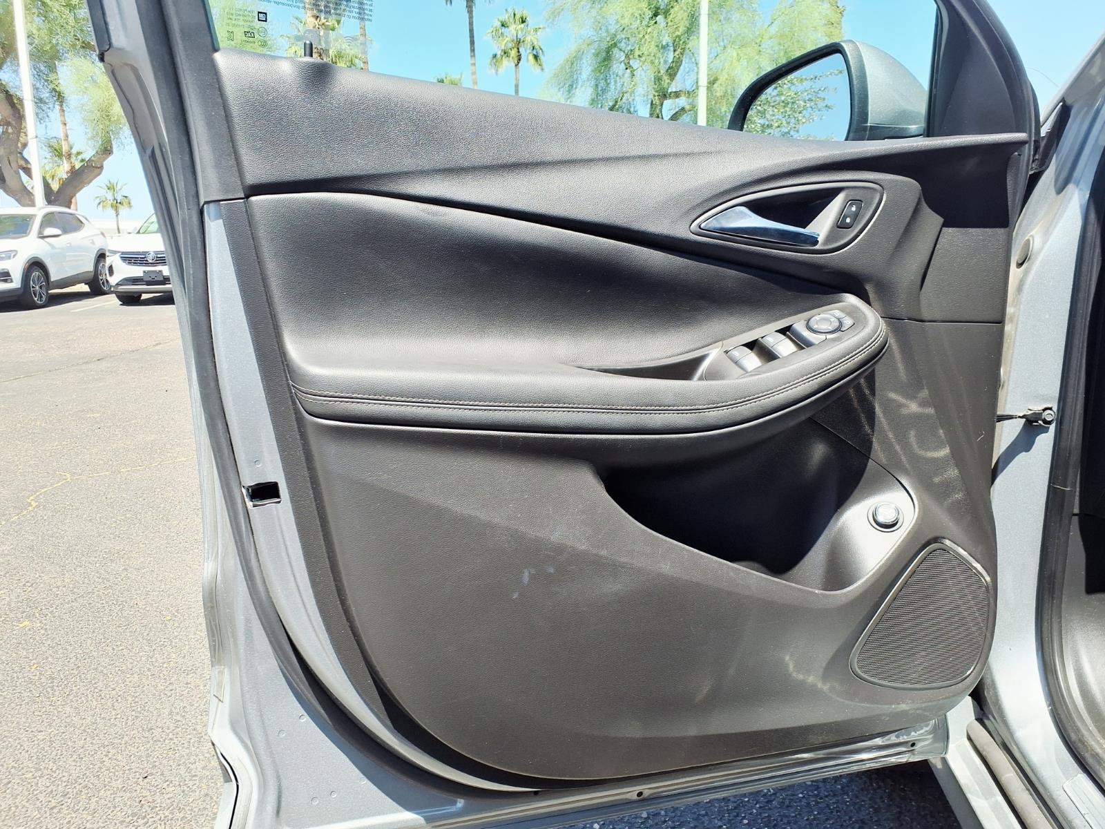 Used 2023 Buick Encore GX Select w/ Sport Touring Package image 18