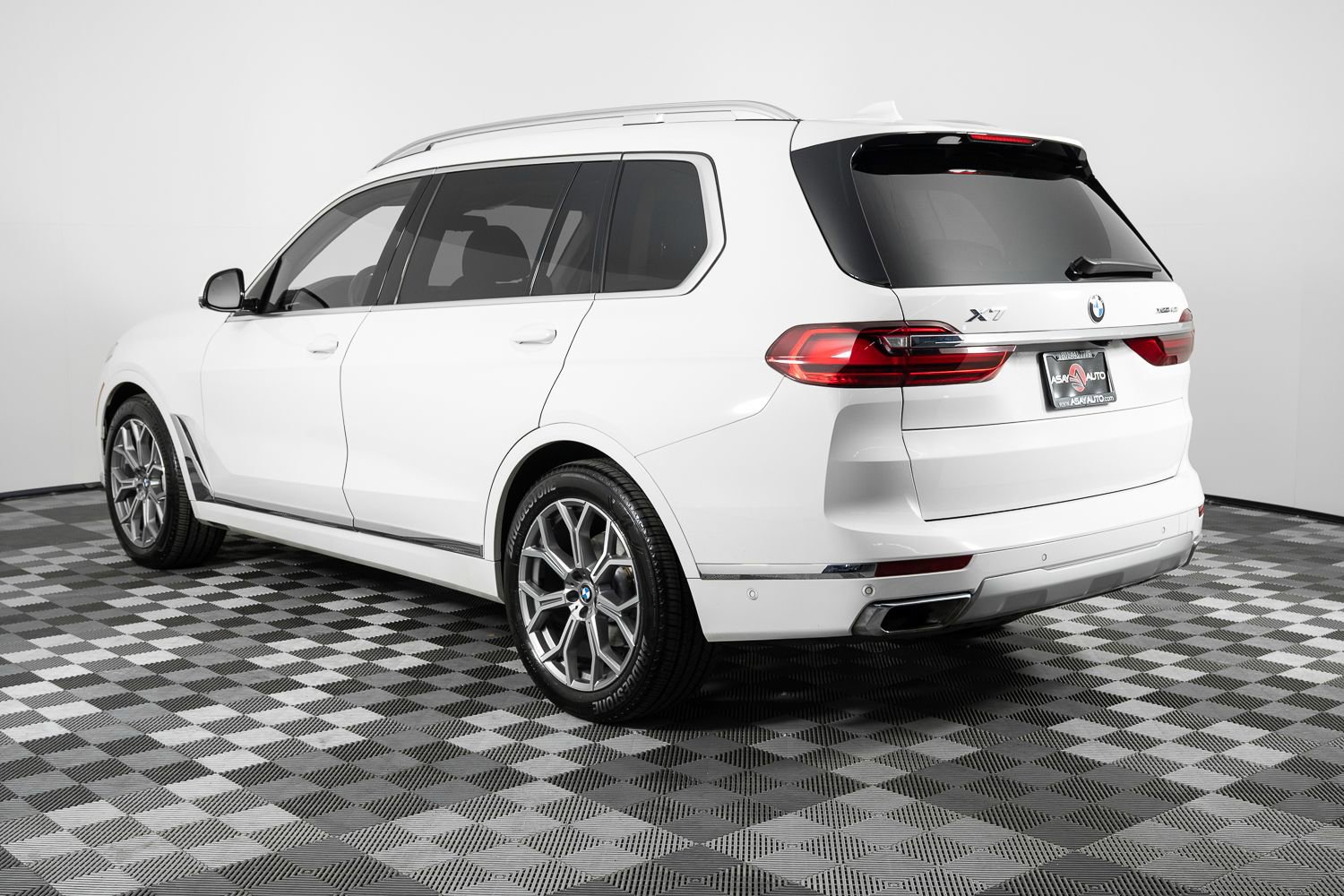 Used 2022 BMW X7 xDrive40i w/ Premium Package image 4