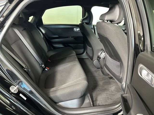 Used 2023 Hyundai Ioniq 6 SE image 27