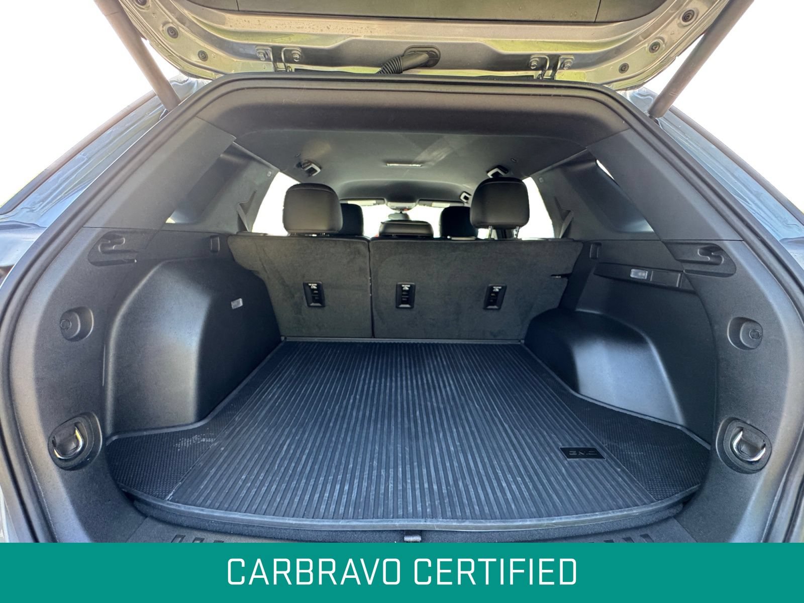 Certified 2026 GMC Terrain Elevation w/ Elevation Premium Package AWD/4WD image 12