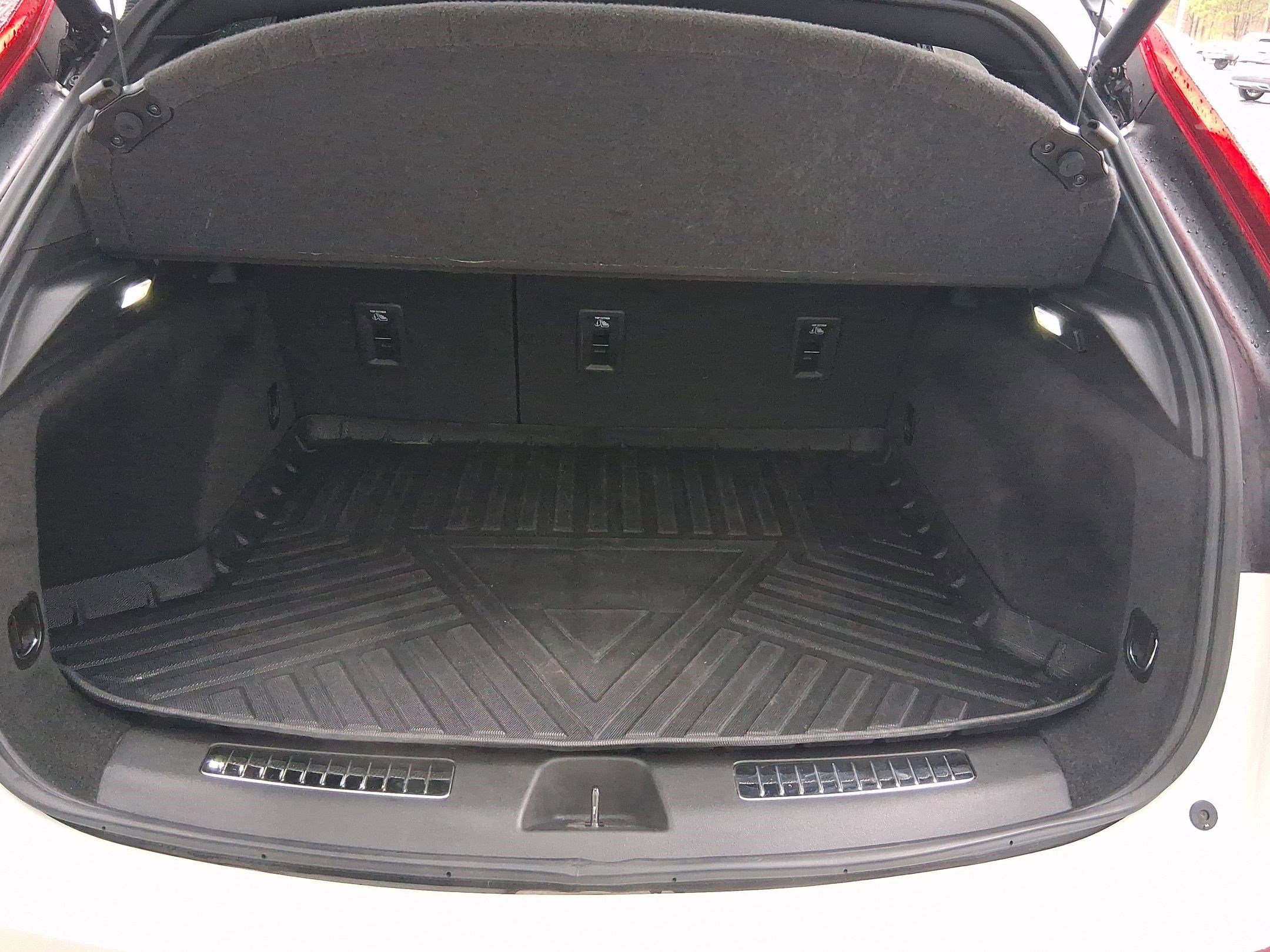 Used 2023 Cadillac XT4 Premium Luxury w/ Technology Package image 27