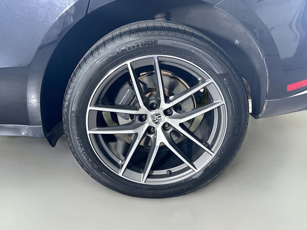 Certified 2022 Porsche Macan image 33