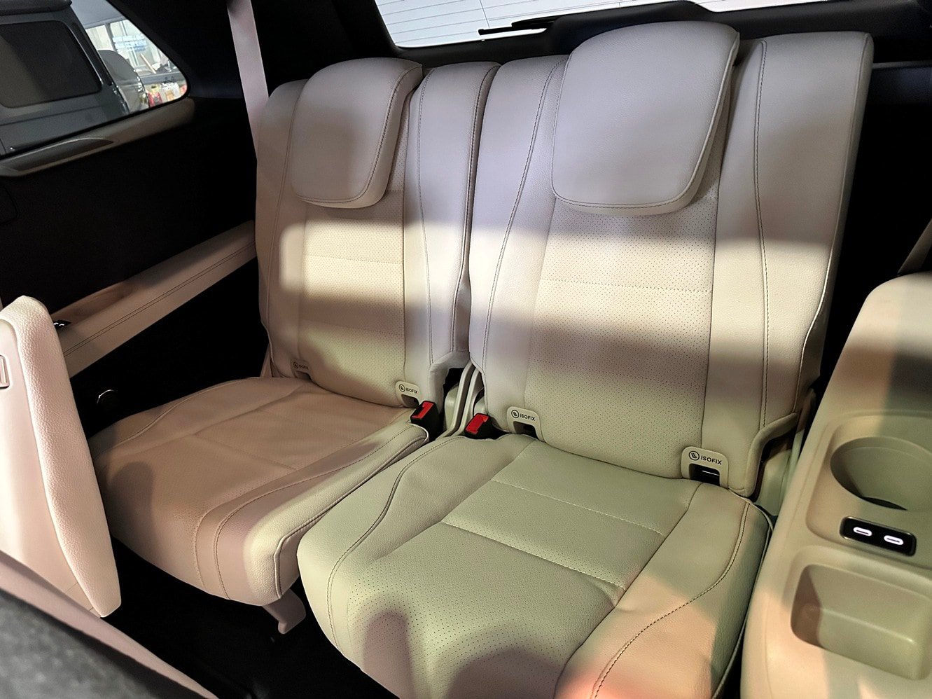 New 2026 Mercedes-Benz GLS 450 4MATIC image 15