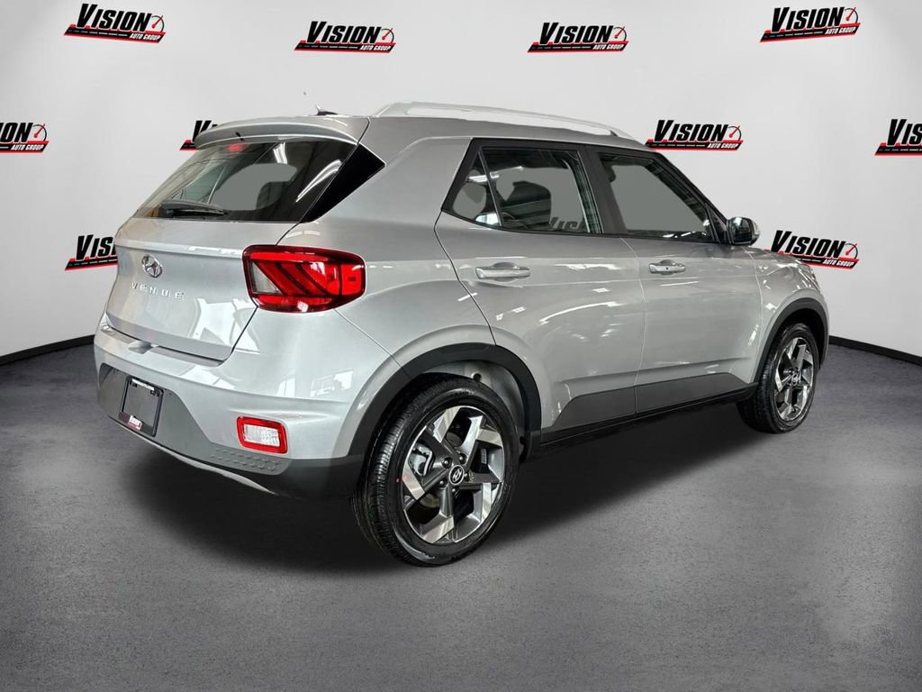 New 2026 Hyundai Venue SEL FWD image 5