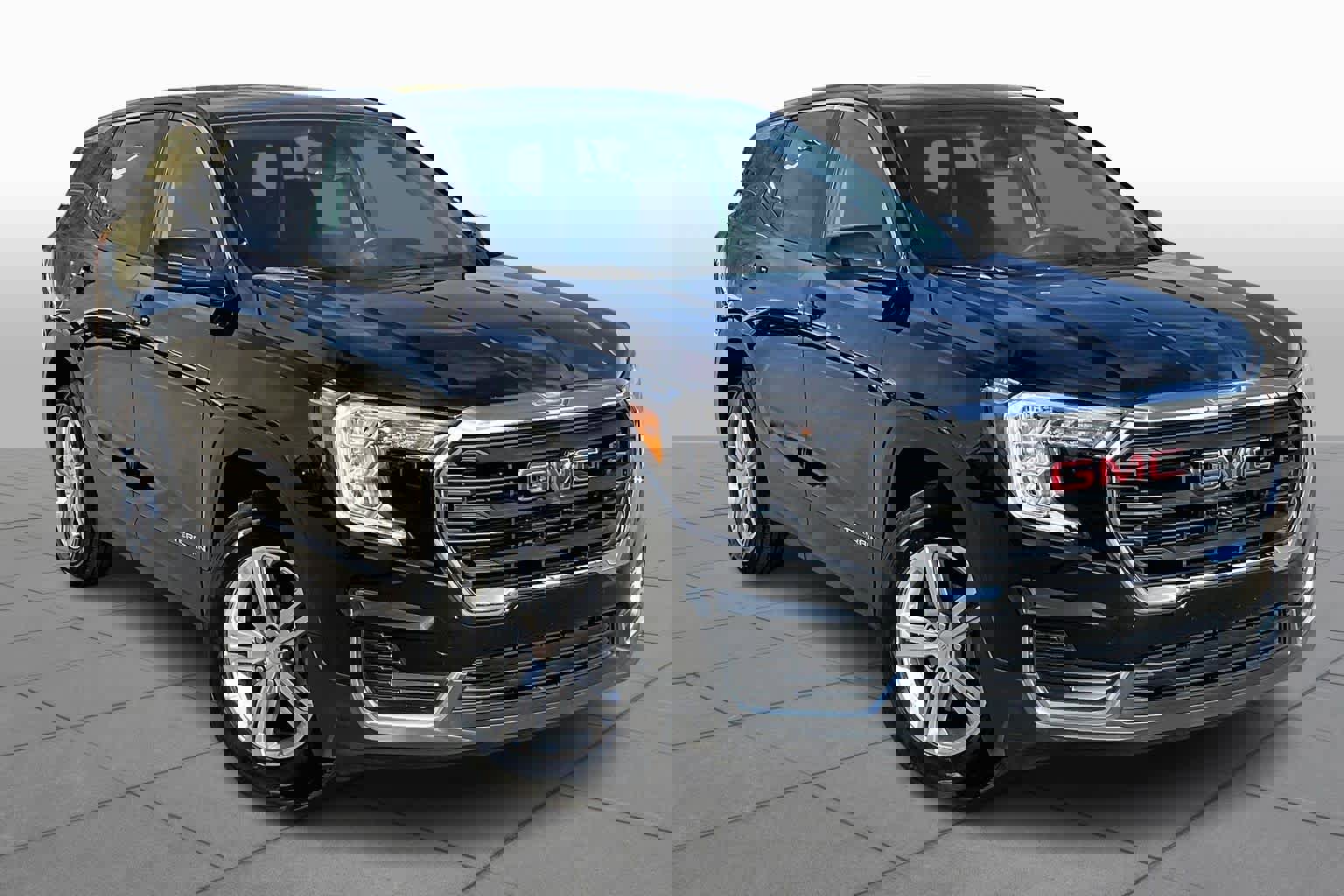 Used 2024 GMC Terrain SLE image 2