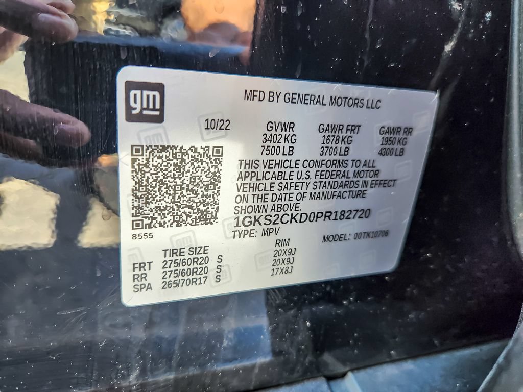 Used 2023 GMC Yukon AT4 w/ Technology Package AWD/4WD image 27
