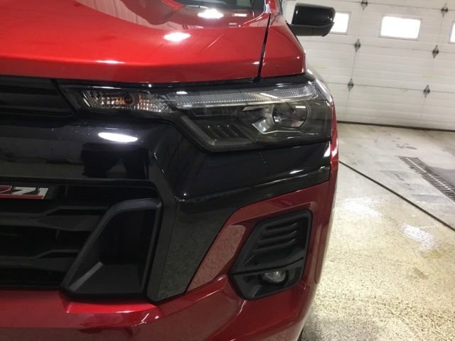 Used 2024 Chevrolet Colorado Z71 w/ Z71 Convenience Package 2 image 7