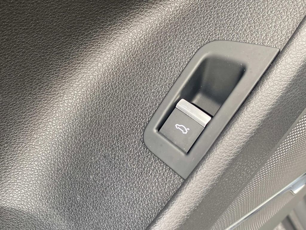 Used 2018 Audi Q7 2.0T Premium Plus w/ Premium Plus Package image 19