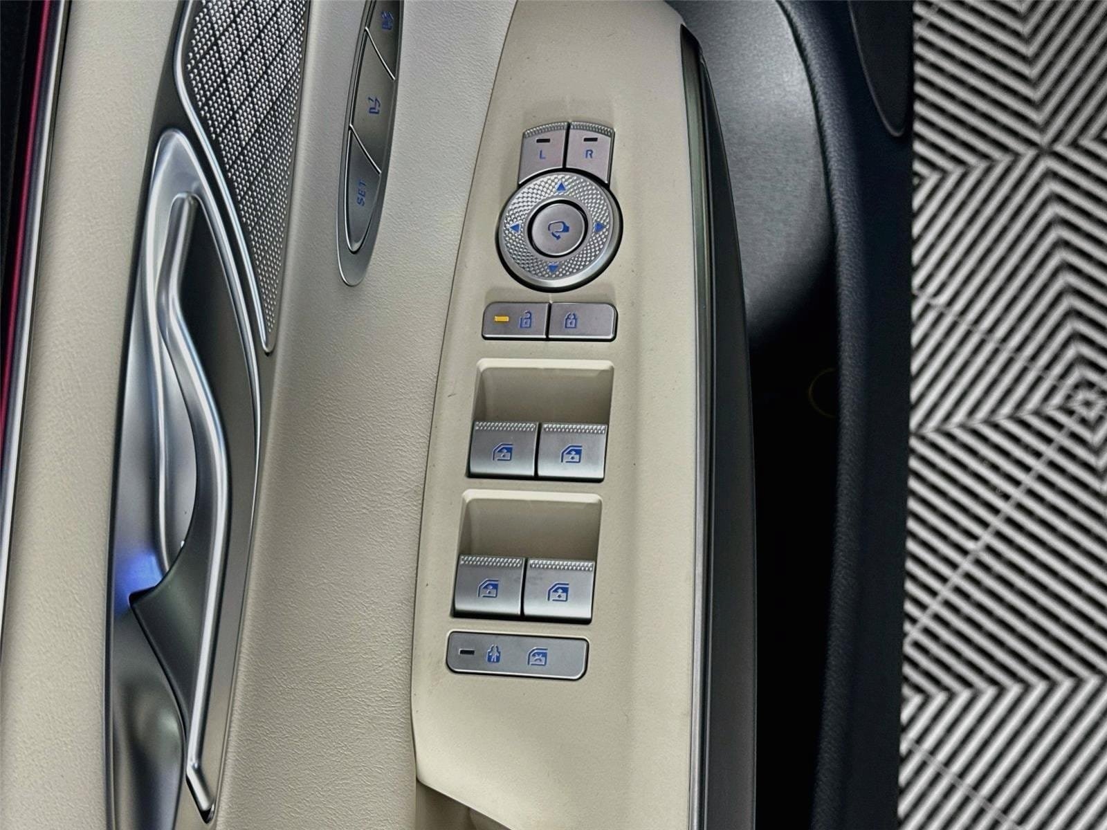 New 2027 Genesis GV70 2.5T Select AWD/4WD image 20