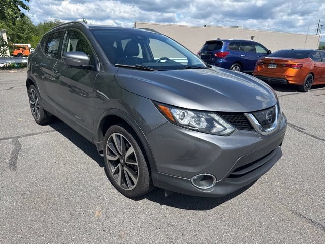 Certified 2017 Nissan Rogue Sport SL w/ SL Premium Package AWD/4WD image 3
