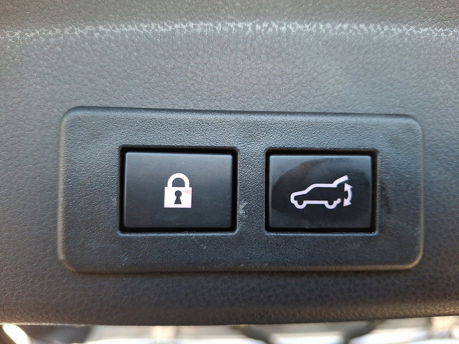 Certified 2023 Subaru Ascent Premium w/ Convenience Package image 30