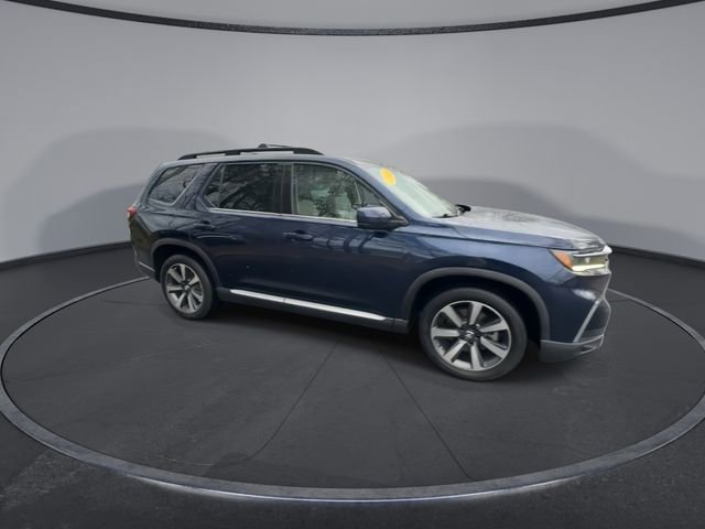 Used 2023 Honda Pilot Elite image 3
