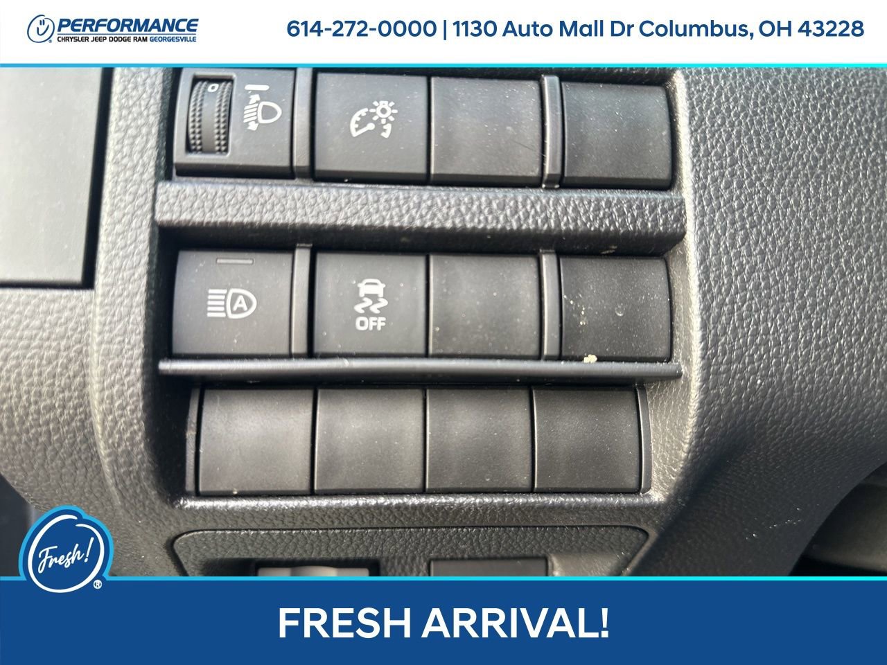 Used 2024 Toyota Tacoma SR image 15