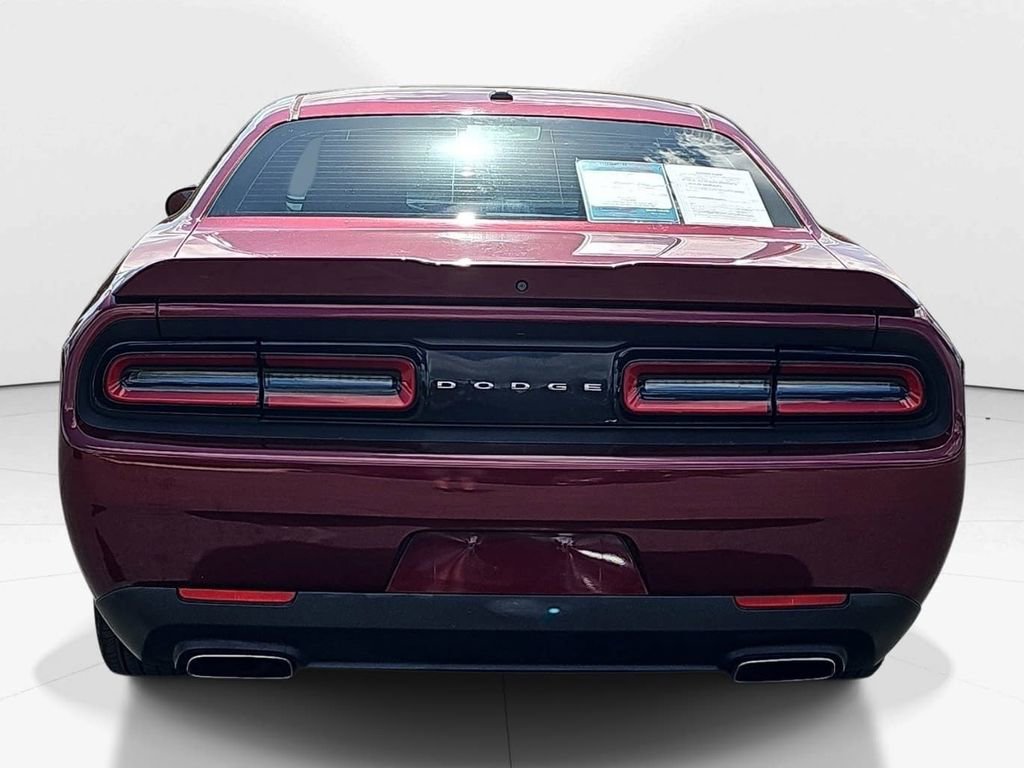 Used 2020 Dodge Challenger SXT image 6