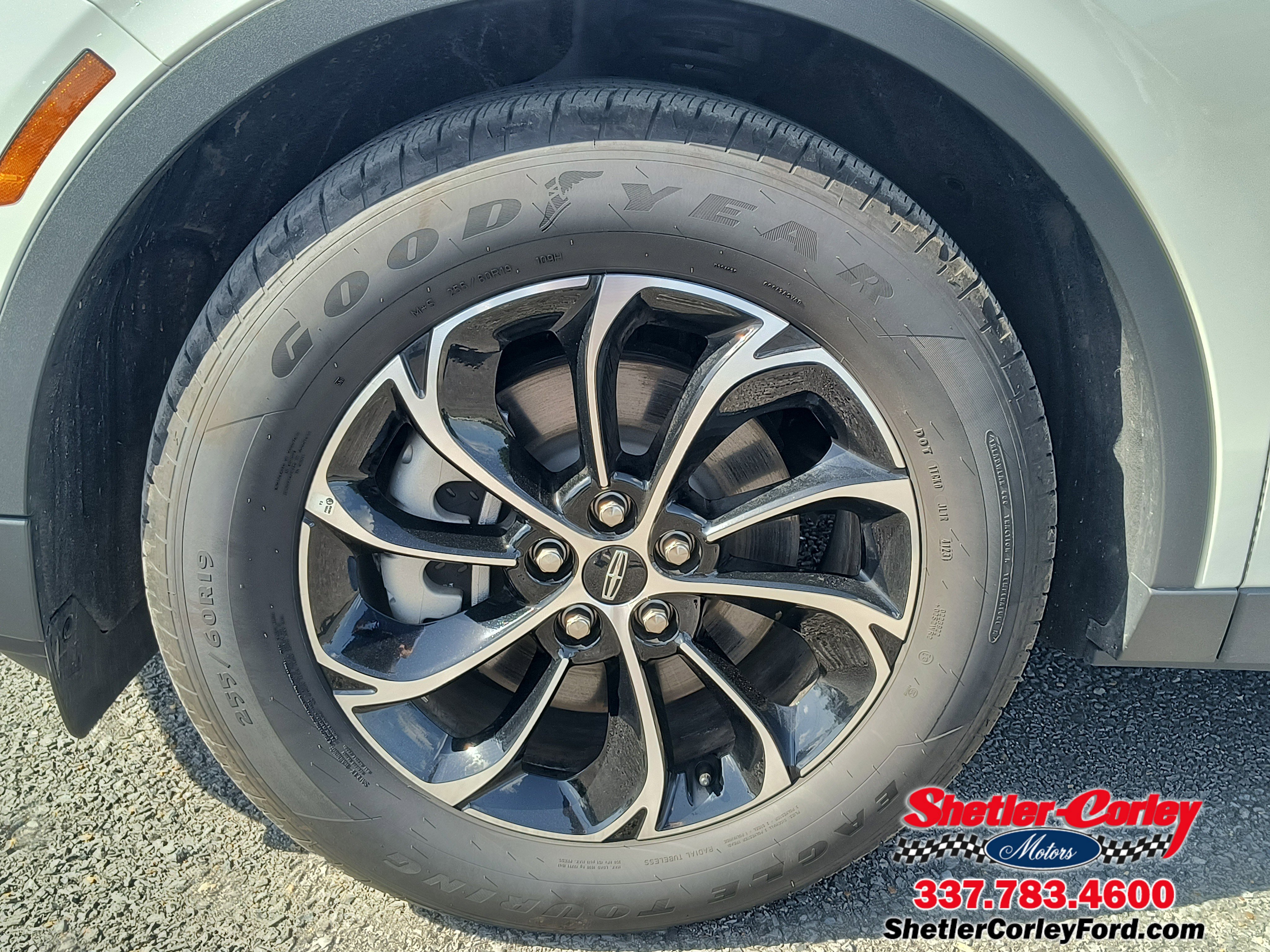 Used 2024 Lincoln Nautilus Premier w/ Equipment Group 102A image 13