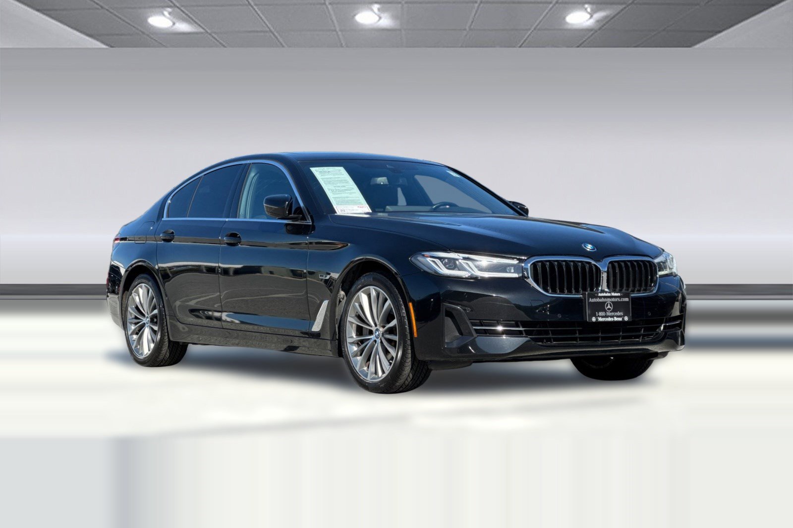 Used 2023 BMW 530e w/ Convenience Package image 6