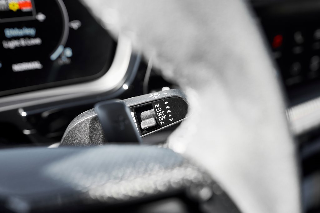 Used 2024 Porsche Cayenne Turbo GT image 62