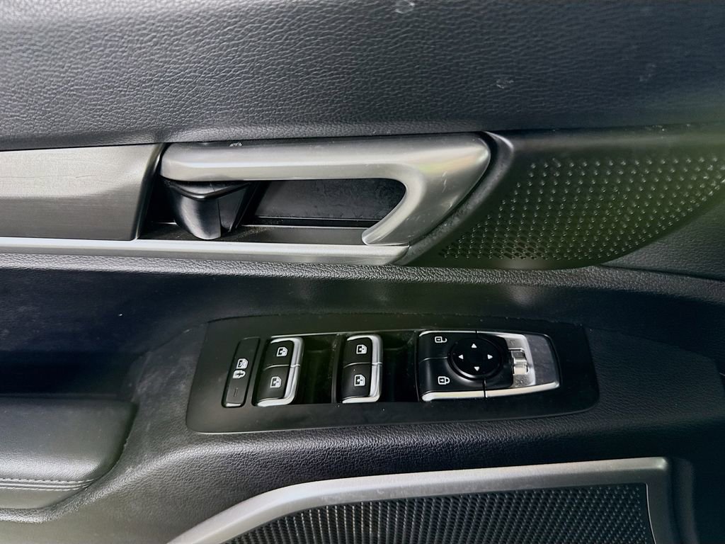 Used 2022 Kia Telluride S image 25