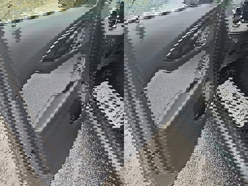 New 2026 Chevrolet TrailBlazer LT w/ Convenience Package image 9