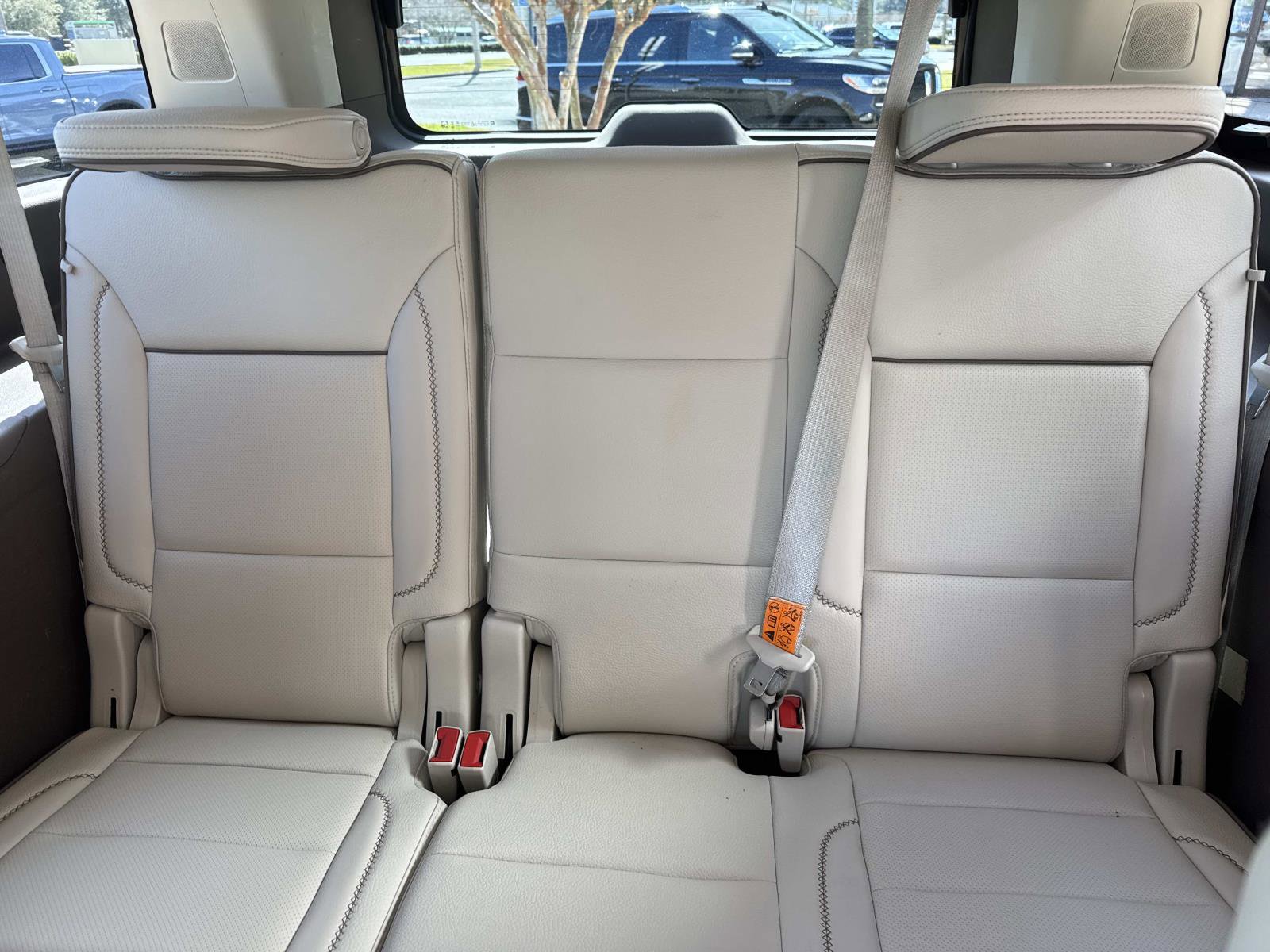 Used 2022 GMC Yukon XL Denali w/ Denali Premium Package image 16