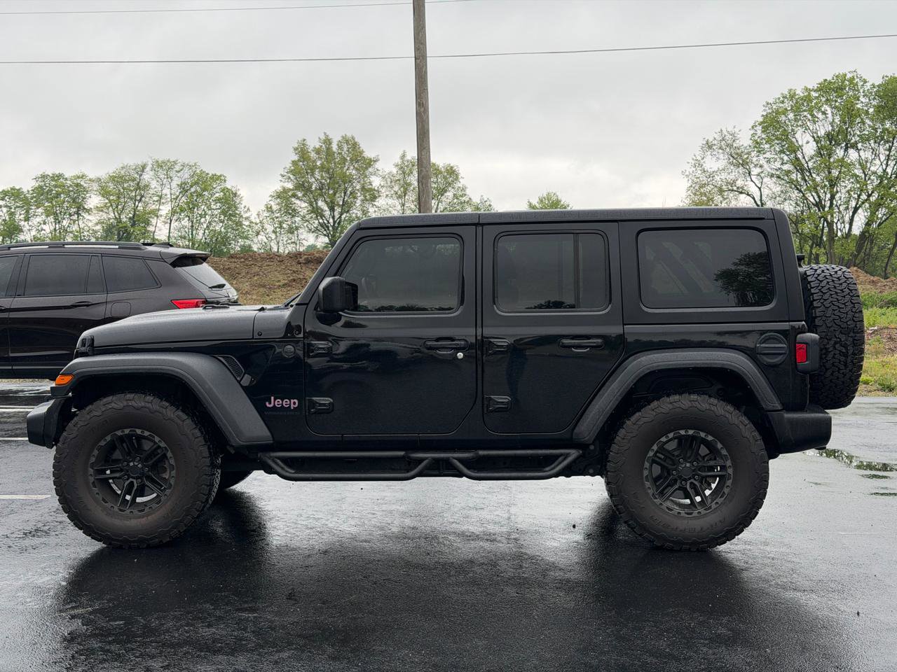 Used 2023 Jeep Wrangler Unlimited Sport AWD/4WD image 2