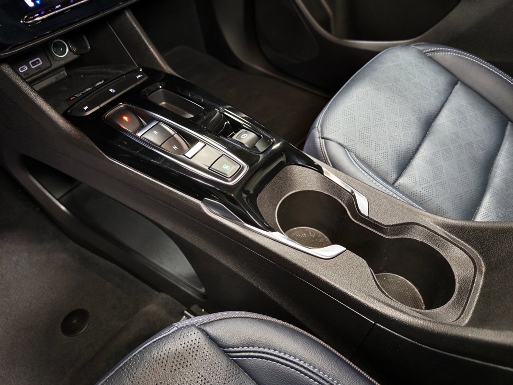 Used 2023 Chevrolet Bolt EUV Premier FWD image 18