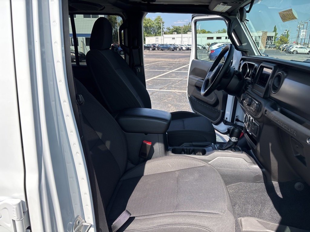 Used 2022 Jeep Wrangler Unlimited Sport image 33