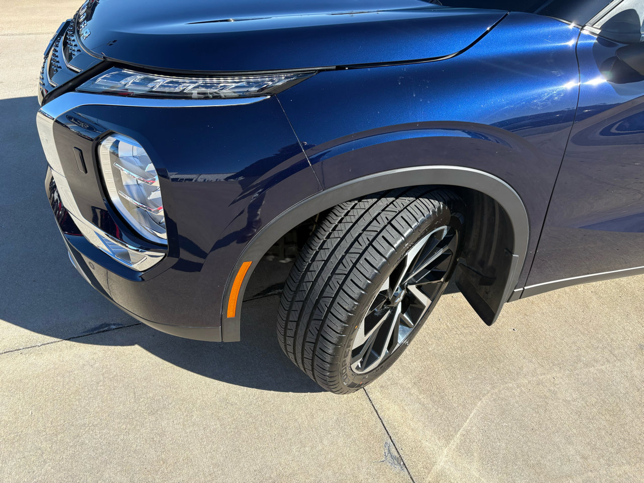 Used 2022 Mitsubishi Outlander SE image 61