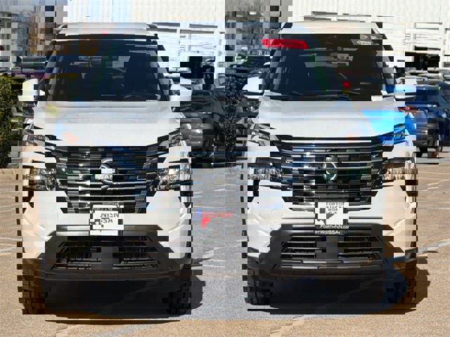 Certified 2024 Nissan Rogue SV image 2